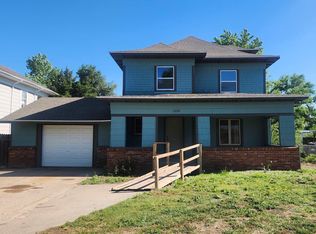 1225 E 11th Ave, Hutchinson, KS 67501