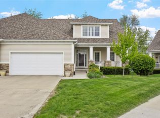 1950 Copper Wynd Ct, Pleasant Hill, IA 50327