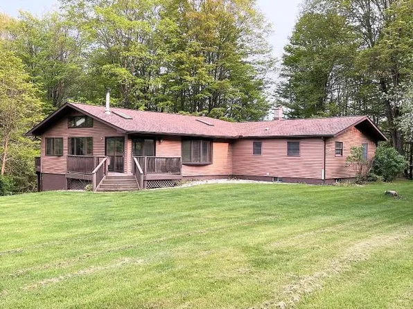 1350 Stillwater Rd, Sugar Grove, PA 16350