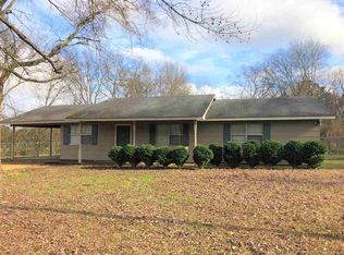 1070 Mathis Rd, Crystal Springs, MS 39059