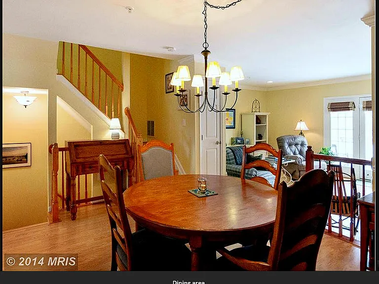 44 Winterberry Ct — Photo 2