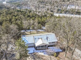16 Blackfoot Ln, Holiday Island, AR 72631