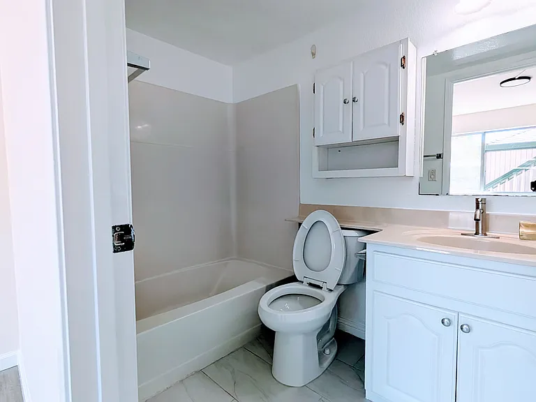 472 Lancaster Ln — Photo 19