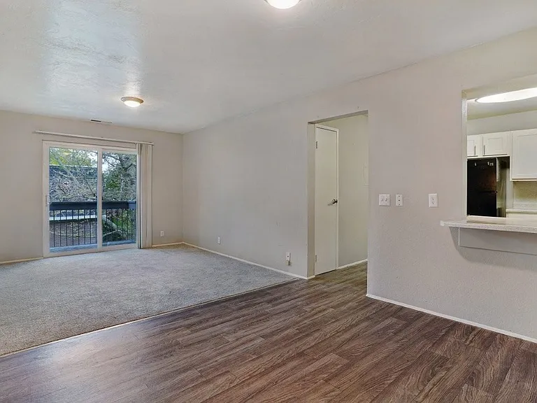 Villas at Vine — Photo 5