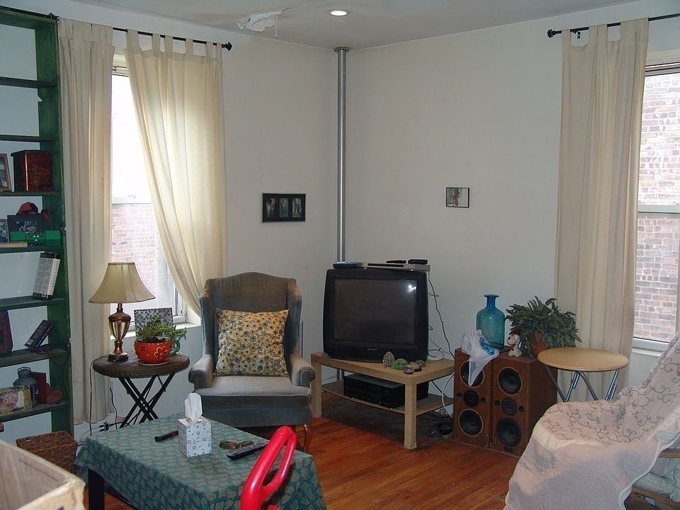 1st image of 514 W 211th St APT 4E