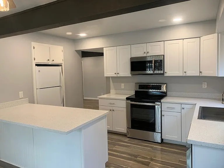 660 Jordan Rd — Photo 3