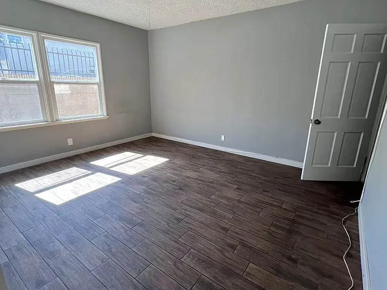 1419 Cedar Ave #3 — Photo 5