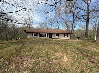 211 Old Golconda Rd, Golconda, IL 62938