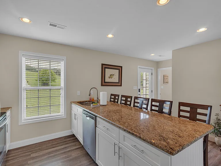 158 Hickory Valley Rd — Photo 10
