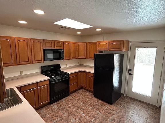 5th image of 3868 Las Colinas Dr