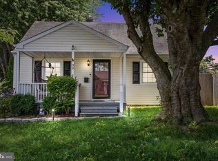 30 Neeld Ln, Aston, PA 19014