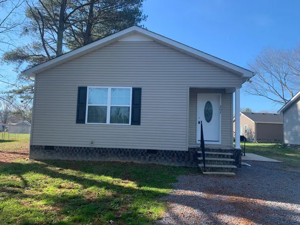 202 Broadrick St, Tullahoma, TN 37388