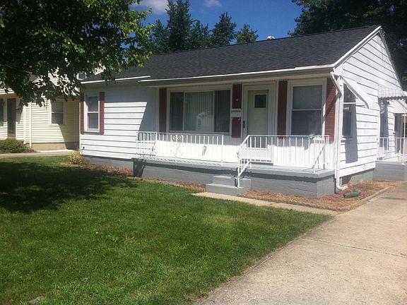 2nd image of 545 Fernwood Dr