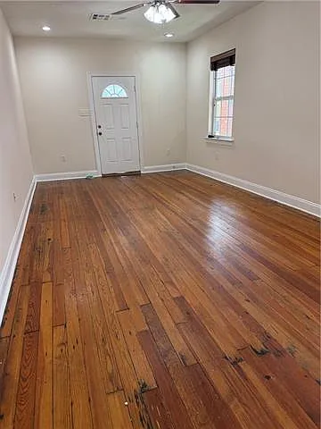 2123 S Lopez St — Photo 7