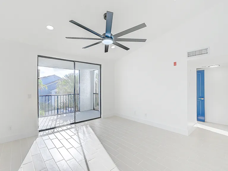 13521 Eagle Ridge Dr #136 — Photo 3