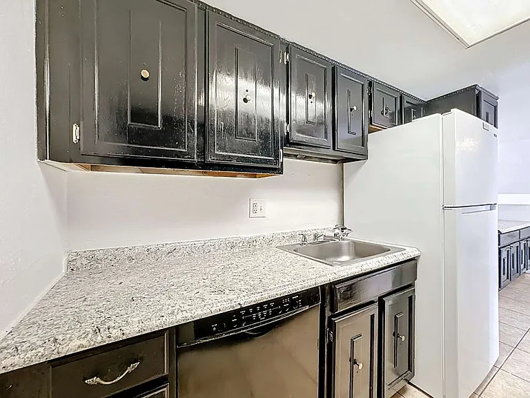 5977 Village Cir #5977 — Photo 15
