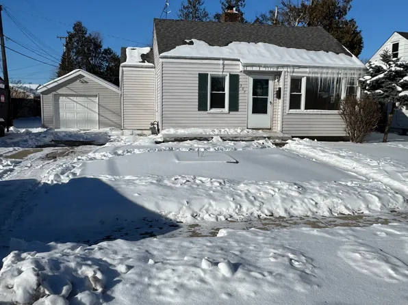 727 18th St, Port Huron, MI 48060