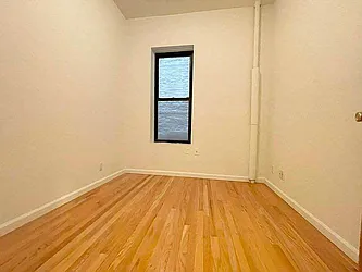 Rented by Century 21 Premier 