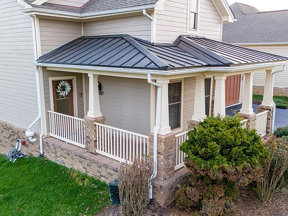 3rd image of 3837 Fairway View Dr