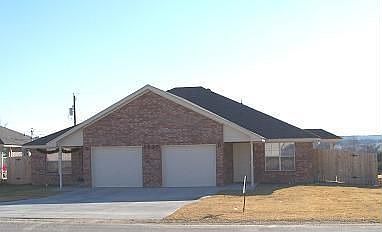 1st image of 1520 Shoshoni Trl Unit B