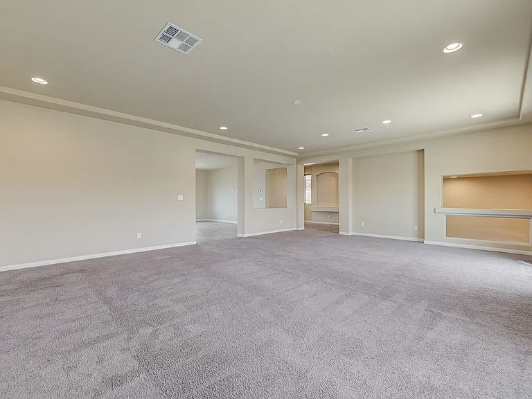 706 Eros Ct — Photo 15