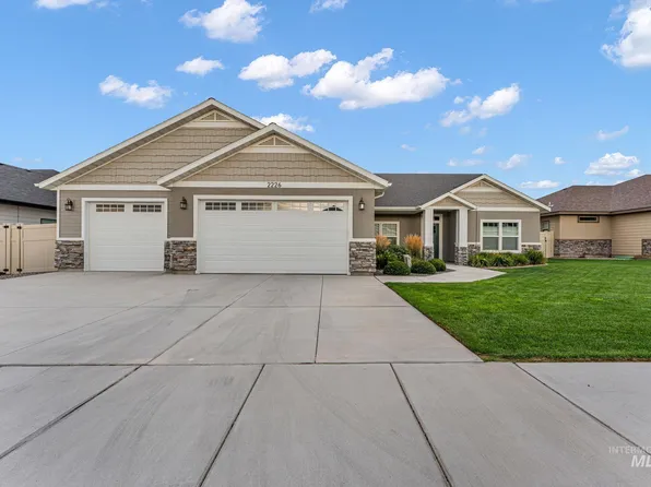 2226 Coolwater St, Twin Falls, ID 83301