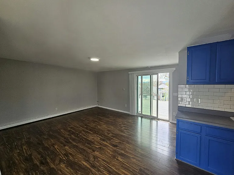 1140 N Downing St #401 — Photo 4
