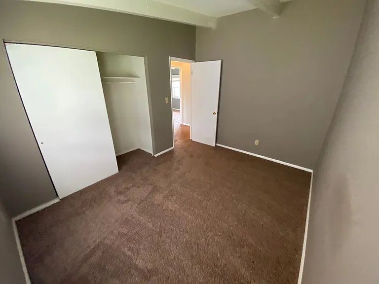 2443 Edgevale Rd — Photo 26