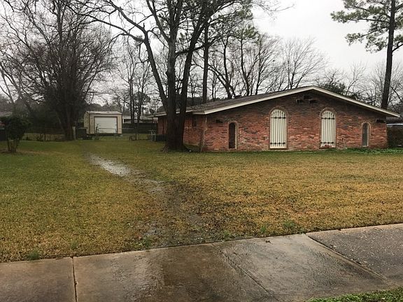 3rd image of 2724 Knollwood Dr