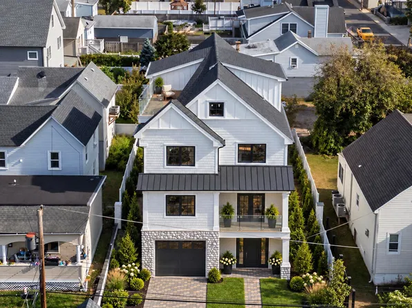 25 Valley Street, Highlands, NJ 07732