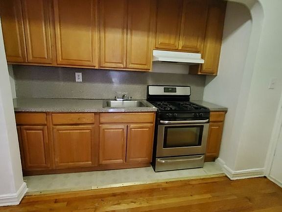 5th image of 41-43 39th Pl #A2a