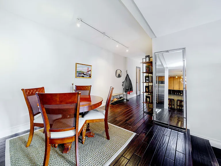 255 W 23rd St #4HW — Photo 8