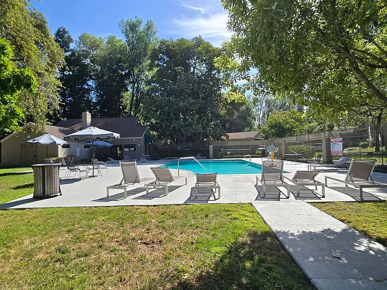 5590 Makati Cir — Photo 2