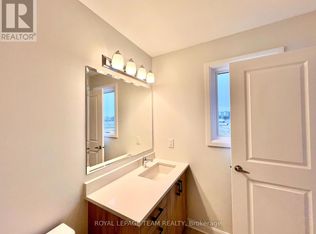 305 Clearpath Point, Ottawa, ON K2T0S5