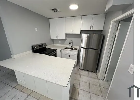1871 SW 69th Ave #1 — Photo 7