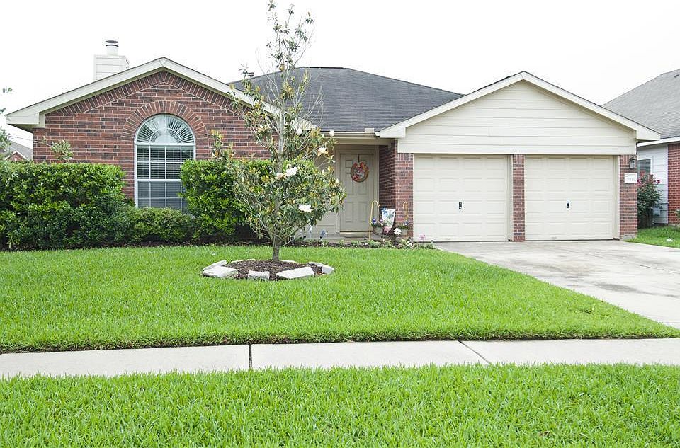 1st image of 6811 Silver Shores Ln