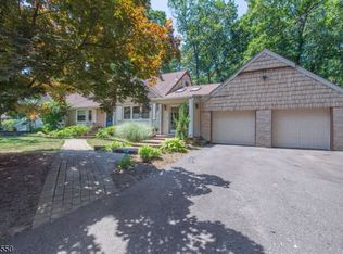 11 Hope Pl, Ringwood, NJ 07456