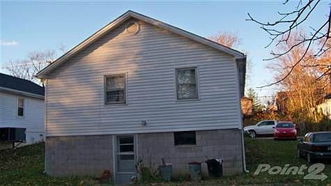 2nd image of 420 Spring St