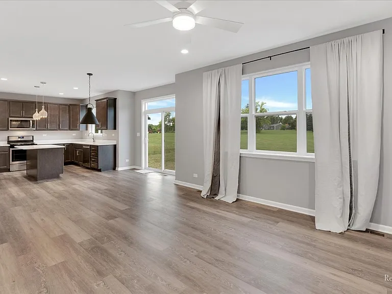 11632 Amberwood Dr — Photo 2