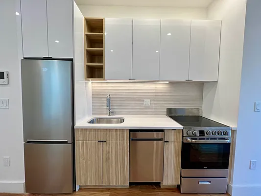 Rented by ERNY LLC | media 4