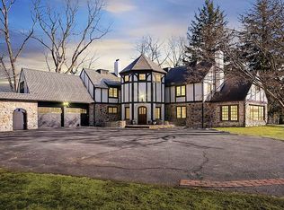 12 Sasqua Rd, Norwalk, CT 06855