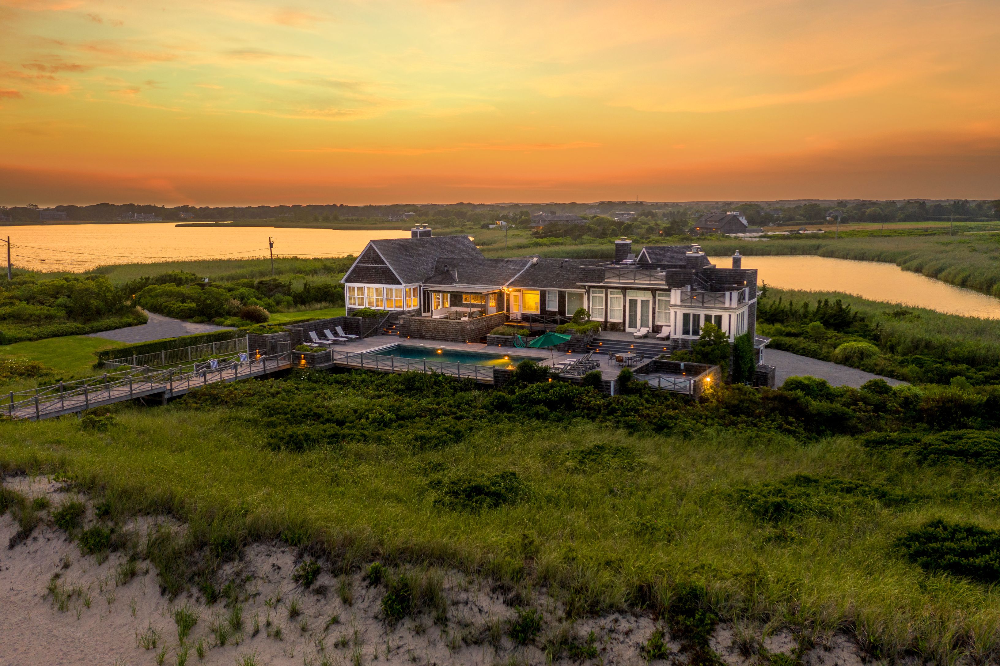 1145 Sagaponack Main St, Sagaponack, NY 11962 Out East