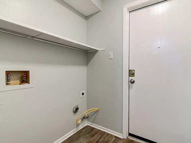 8200 W Gate Blvd — Photo 11