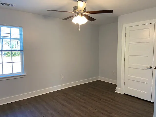 1309 E Mason St — Photo 8