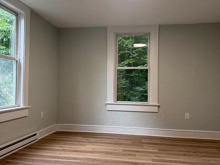 28 Cross St #1 — Photo 3
