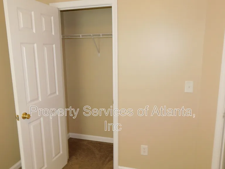 2379 Tullamore Cir — Photo 19