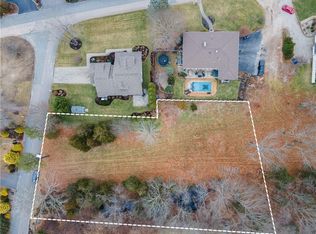 17 Cocumcussoc Way, North Kingstown, RI 02852