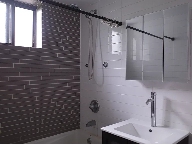 579 Classon Ave #4 — Photo 6