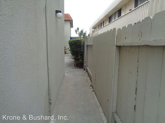 3rd image of 4861 Del Monte Ave APT 5