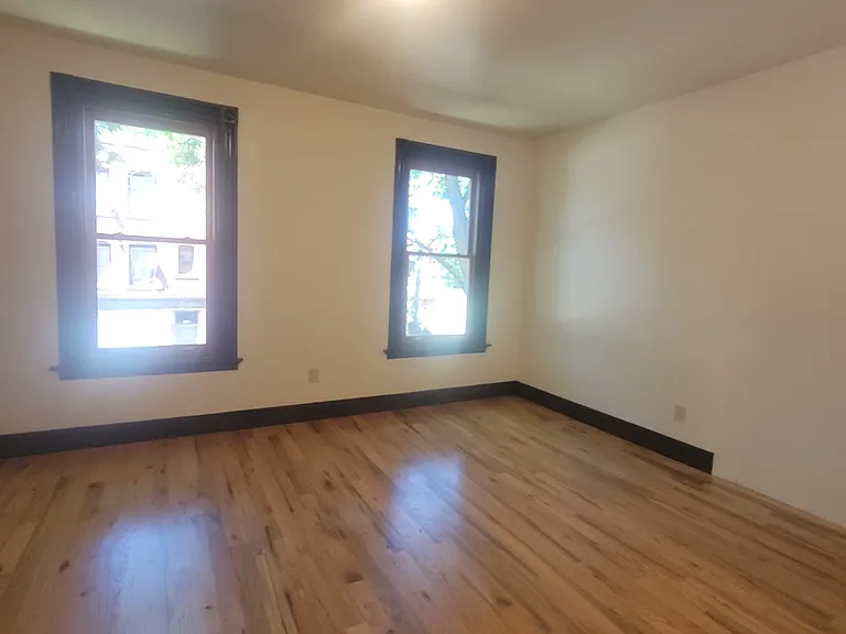 138 Carlisle St #2 — Photo 7